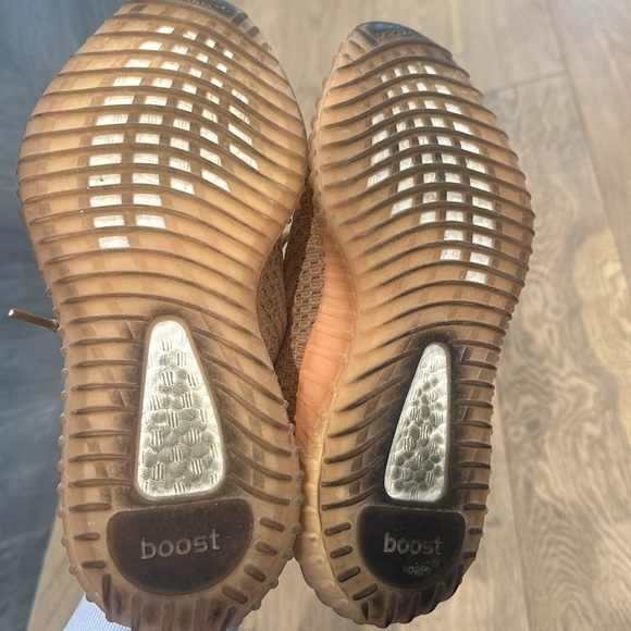 Yeezy boost - Picture 6 of 6